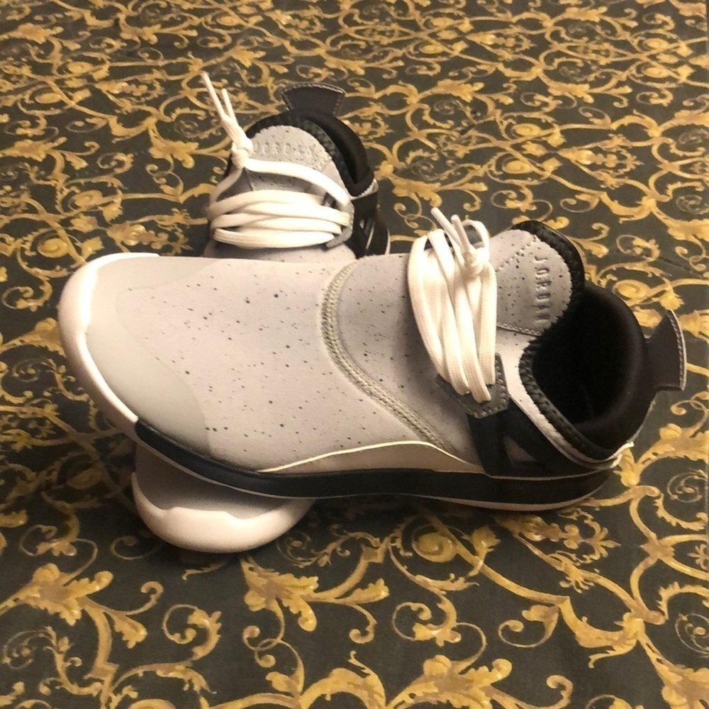 Jordan shoes - Picture 7 of 8